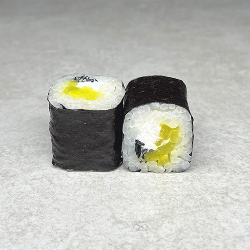 Ролл с такуаном